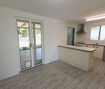 243 McManus Street, Whitfield QLD 4870 - House For Rent | Domain - Photo 3