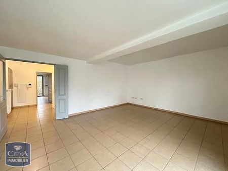 Location Appartement 4 pièces 102m² ST DIZIER 52100 - Photo 2