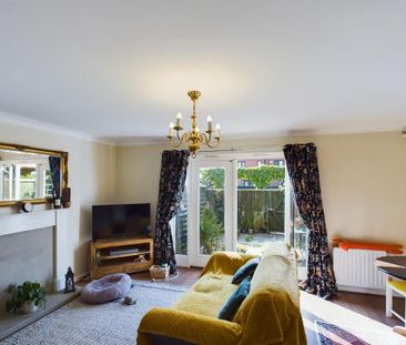 3 bedroom end of terrace house to rent - Photo 4