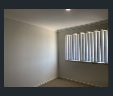 FOUR BEDROOM FAMILY HOME - GREAT LOCATION - Photo 6