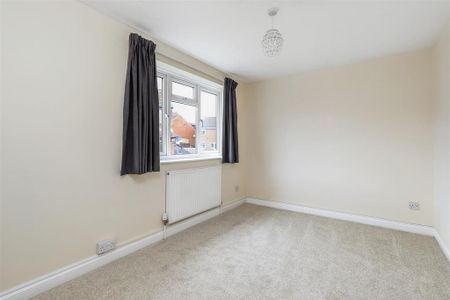 2 bedroom semi-detached house to rent - Photo 2