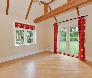 Detached Edwardian home in popular cul de sac location - Photo 1