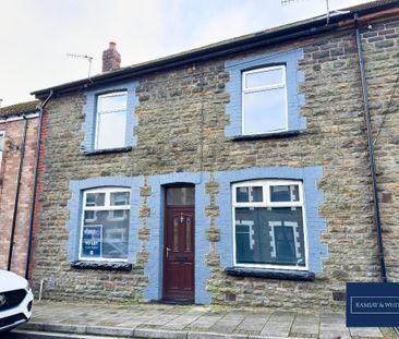 3 bedroom terraced house to rent - Photo 3