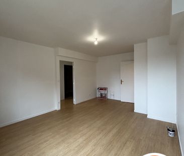 Location Appartement 2 pièces 46m² - Photo 4