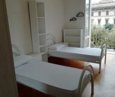 Posto letto in stanza doppia per studentessa - Photo 4