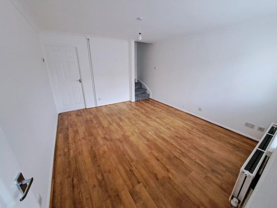 2 bedroom semi-detached house to rent - Photo 1