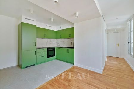 Appartement à louer à Paris 8Ème - Photo 3