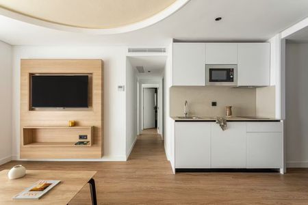 Avinguda de les Fires, Valencia, Valencian Community 46035 - Photo 2