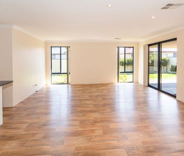 COWARAMUP GEM - Photo 1