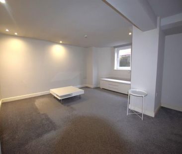 3 Bedroom Apartment Available Arranging tenancy - Photo 1