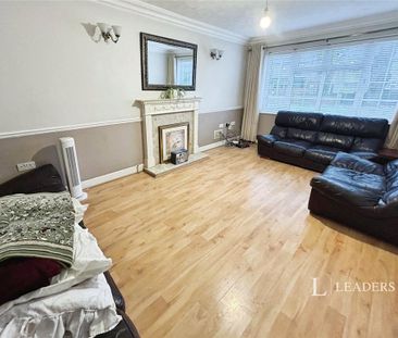 4 bedroom detached house to rent - Photo 1