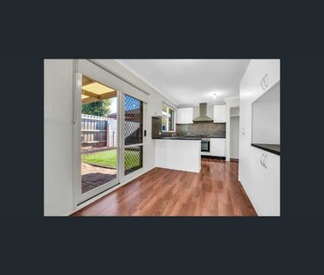 2/47 Edington Way, Craigieburn, Vic 3064 - Photo 3