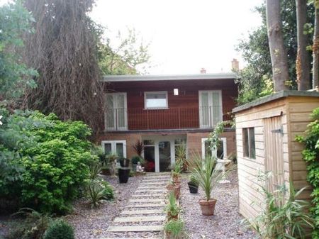 1 Bed Detached House, Goldhawk Road, W12 - Photo 3