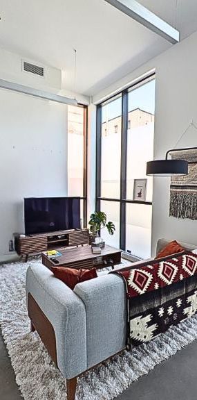 2 CH - 1 SDB - Montréal - $2,095 /mo - Photo 1