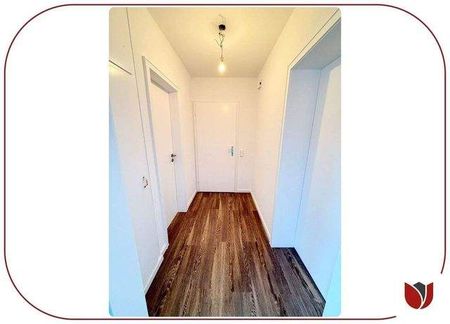 Saniert: Helle Citywohnung mit überdachtem Balkon – nahe Innenstadt - Photo 5