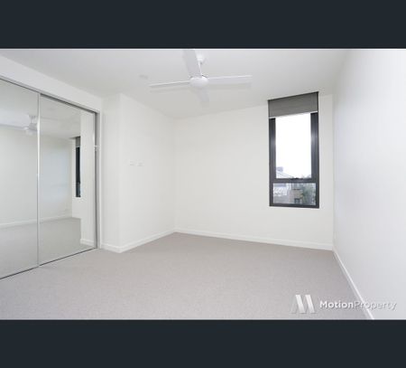 2.05/9 Hewitt Avenue, Footscray, Vic 3011 - Photo 4