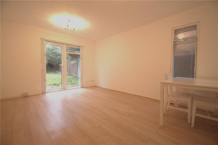 2 bedroom end of terrace house to rent - Photo 4