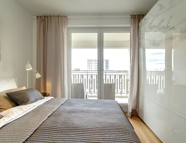 Modern and bright 2-room apartment at Hirschgarten - Photo 1