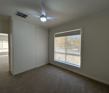 RENOVATED TWO BEDROOM TOWN HOUSE - Photo 4