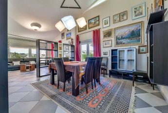 FOR RENT VILLA MORAIRA with 4 bedrooms for LONG TERM NEAR THE BEACH AND THE CITY