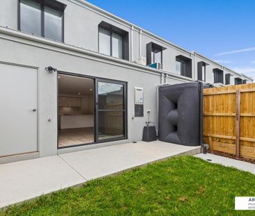 11/50 Plush Circuit, Epping, VIC, 3076 - Photo 6