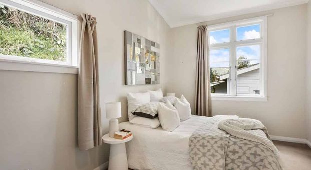 4-Bedroom, 2-Bathroom Home in Aro Valley - Photo 1