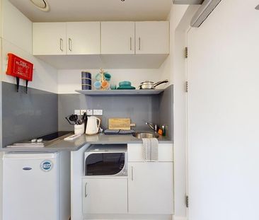 Studio Flat, Pentonville Road, N1 - Photo 1