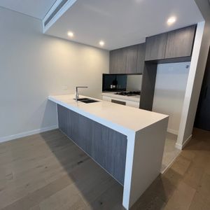 Modern 2 bedroom affordable housing apartment - Photo 2