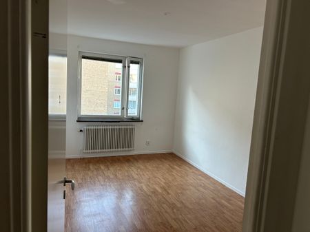 Nyforsgatan, Eskilstuna - Photo 3