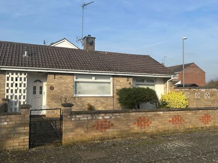 Fairlight Court, Corby, NN18 0LY - Photo 3