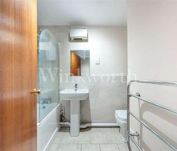 Britten Close, London, NW11 - Photo 5