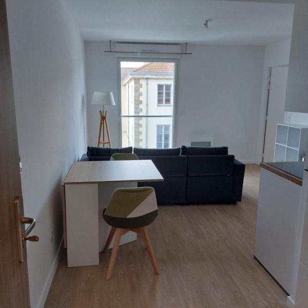 Appartement T2 à louer La Roche Sur Yon - 39 m² - Photo 1
