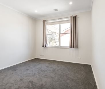 Recently Renovated, Comfortable Living! - Photo 2