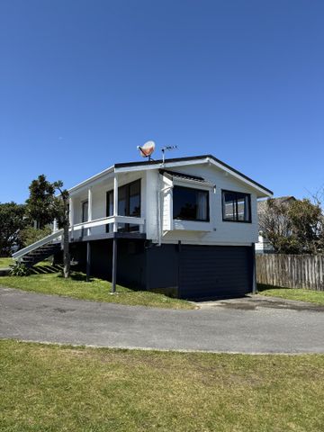 6 Wisteria Grove, Maungaraki - Photo 2