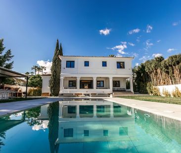 6 Bedroom Villa For Rent in Nueva Andalucía, Málaga - Photo 6