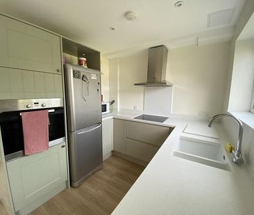 3 bedroom terraced house to rent - Photo 3