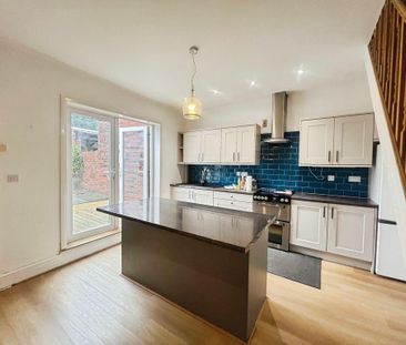 2 bedroom terraced house to rent - Photo 6