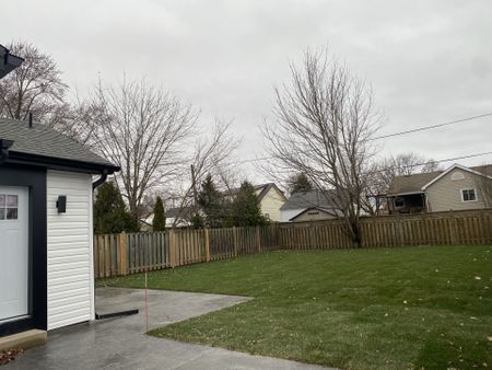 For Lease - 6159 Cadham Street, Niagara Falls, Ontario - Photo 5