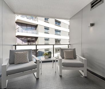 Perfect Apartment With Large Separate Study & Parking - Photo 6