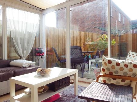 2 bedroom terraced house to rent - Photo 4