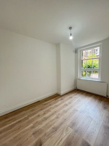 3 Bed Flat, Quested Court, E8 - Photo 3