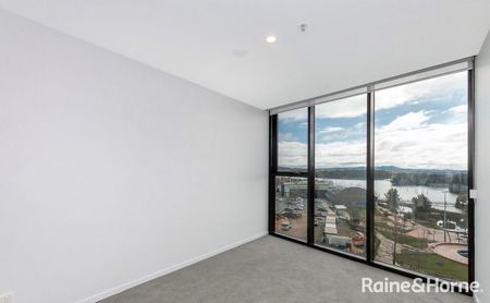 Heart of Belconnen Town - Photo 4