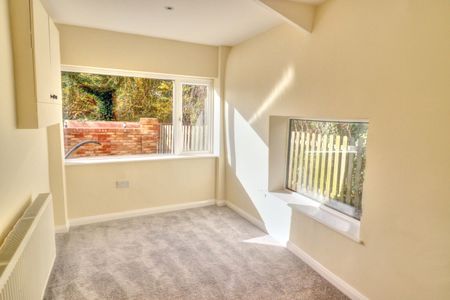 3 bedroom detached house to rent - Photo 5