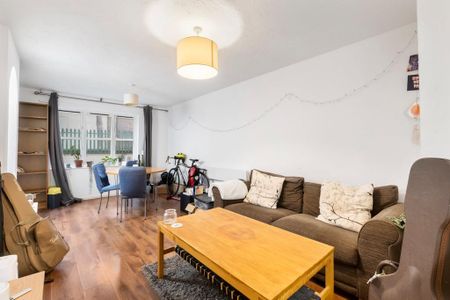 2 bedroom maisonette to rent - Photo 5