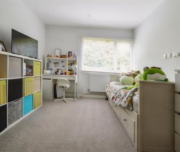 5 bedroom detached house to rent - Photo 3