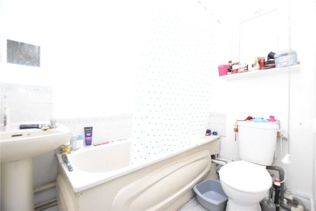 Eldon Park, London, SE25 - Photo 3