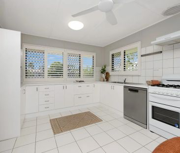 Beautifully Updated Home with Modern Comforts - Photo 4