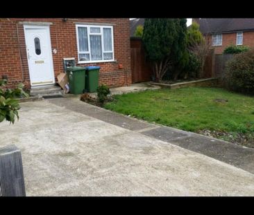 Room in a Shared House, Aldermoor Avenue, SO16 - Photo 4