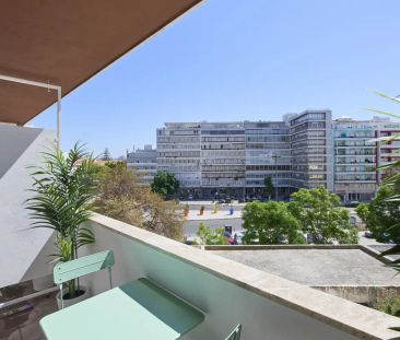 Room in a shared 9-bedroom apartment for rent in Lisbon - Photo 6