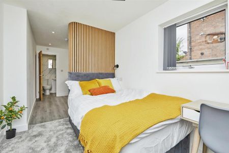 1 bedroom in a house share to rent - Photo 5